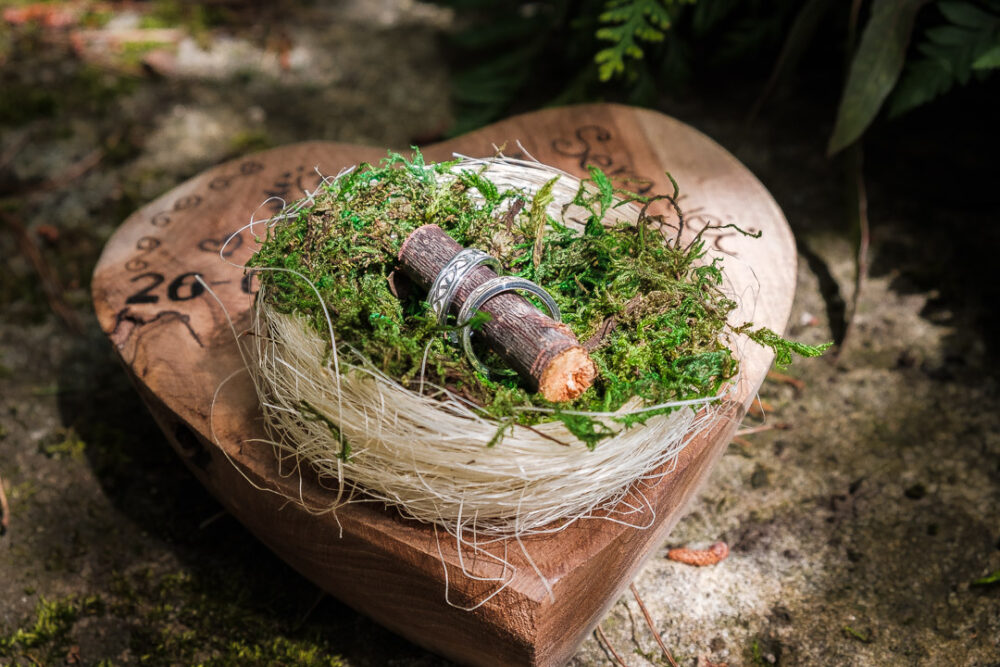 Los anillos - Fotografía de bodas en Bizkaia by DIVCreativo