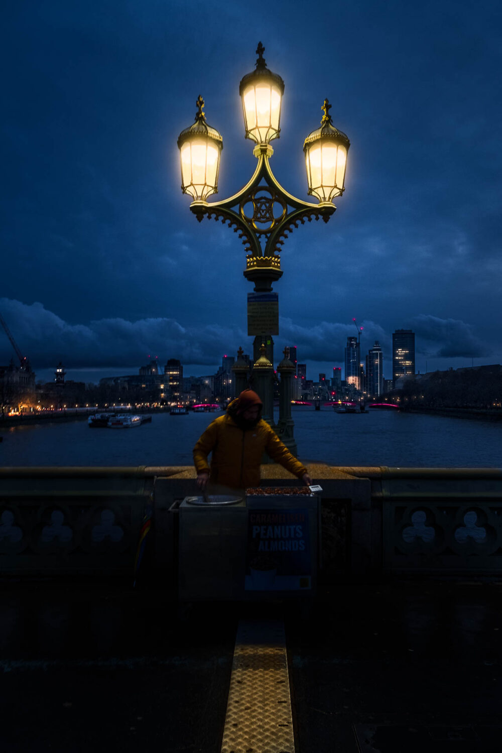 London city night lights by DIVCreativo