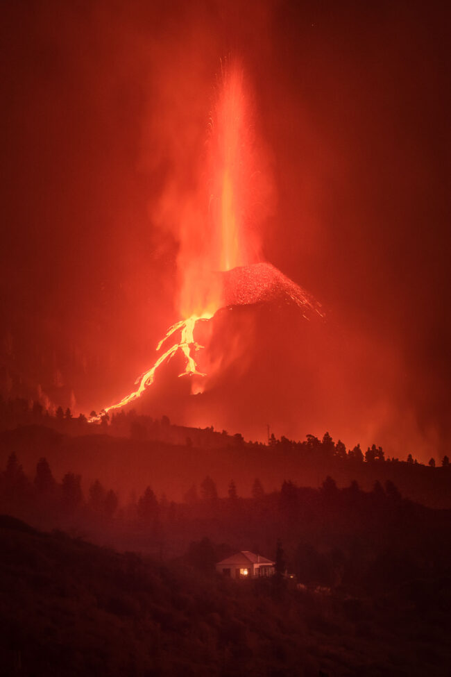 Resistiremos, Volcán de La Palma - 1 @ DIVcreativo - David de la Iglesia - Fotografía de paisaje