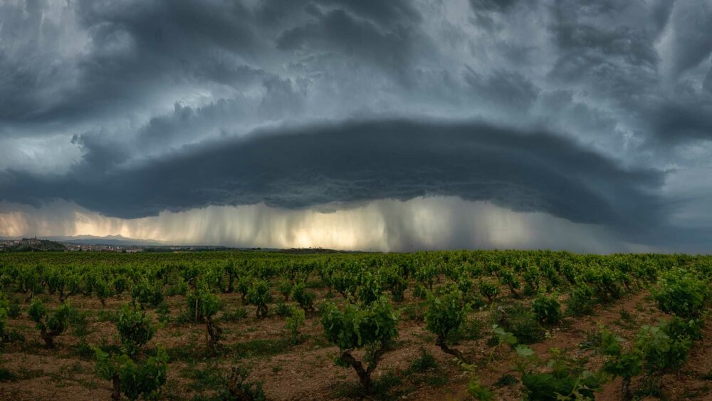 Tormenta en La Rioja - arcus y reventón - 1 @ DIVcreativo - David de la Iglesia - Fotografía de paisaje